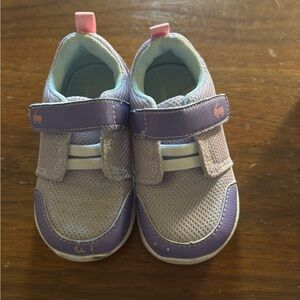 See Kai run size 6 metallic purple